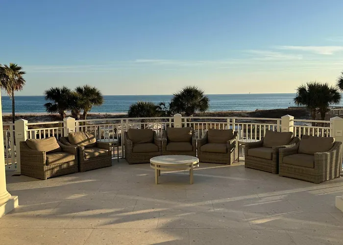 3br 4ba Ground Floor Gulf Getaway *